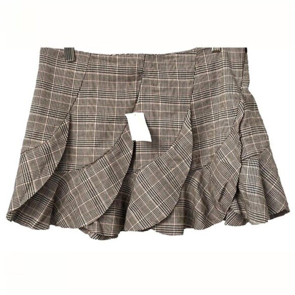 dm bm Juniors Size Medium Multicolor (Black/Pink)Plaid Ruffled Skirt Stretchy